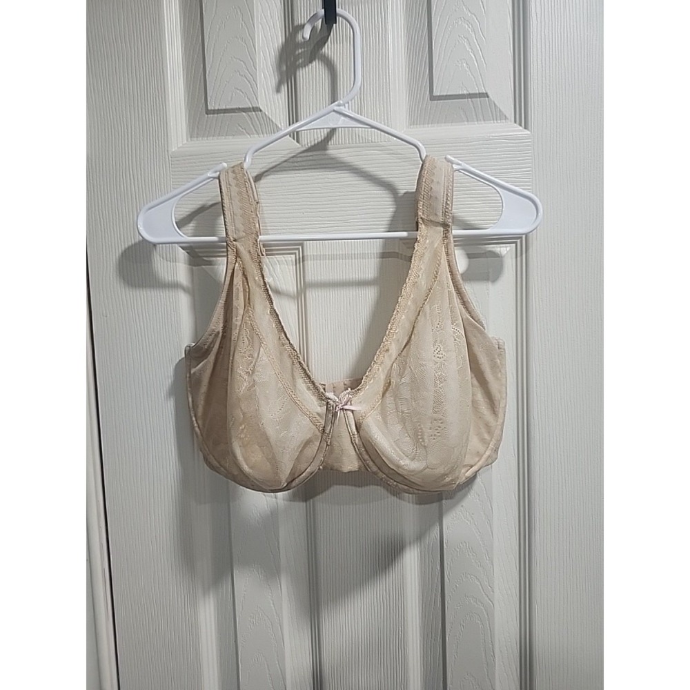 Cacique Modern Lace‎ Covered Full Coverage Bra Beige Underwire Unlined 36H